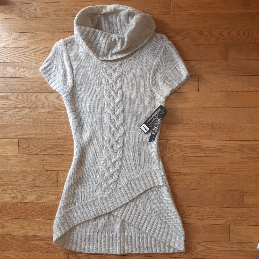 Light Beige Small Short Sleeve Sweater
